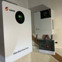 منظومة شمسية • الواح جينكو 620 • SRNE