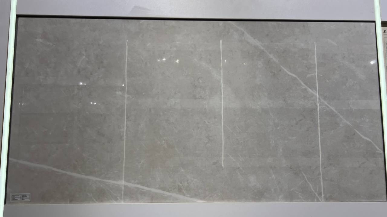 الأناقة تبدأ من هنا 🏠✨
بورسلين 60 × 120 سعودي 🇸🇦 المنشأ .
 ملمس فخم وتصميم يخطف الأنظار.
​متوفر الآن لدى الواحة للسيراميك .
لا تتردد في طلب استشارتنا لاختيار الأنسب لمنزلك.
العنوان : ديالى المقدادية الشارع العام مقابل قرية الحساوية 
للاستفسار 
***********
