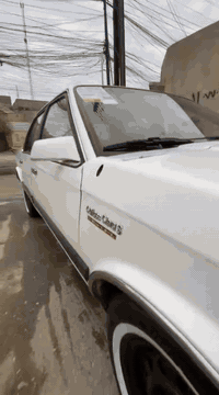 سلام عليكم سياره اولدز نضيف للبيع سنويه 30 نينوى رقم اجنبي سياره بيها صبغ فقط بونيد وجاملغ امامي تدفئه كهربائيات كلها شغاله السعر 40وبيها مجال وترهم معارض للاستفسار الاتصال على ***********
