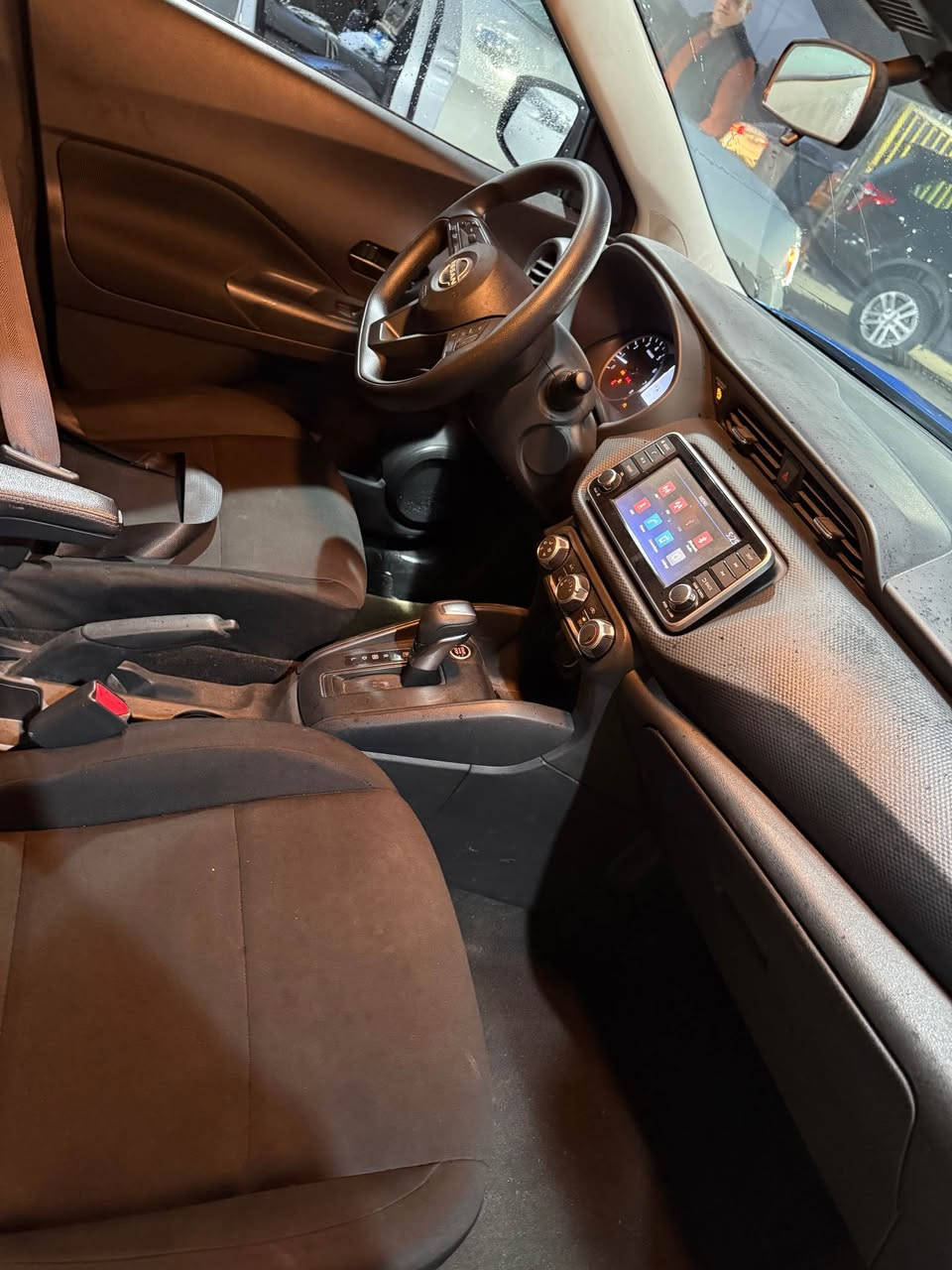 سلام عليكم نيسان كيكس 
موديل 2024
ماشيه 12 الف 
حادثها جاملغ وبونيد وشبر ب باب تعديل بارد كلشي موجود بصور بيها رصعه ب شاصي بدون تعديل شرط فحص
سياره مواصفات s
شاشه جبيره 
تحكمات ستيرن
رادارت 
نقطه عمياء 
وبقيه مواصفات 
سعر 118 ورقه سياره شرط رقم 
سياره كاتي تترقم شمالي فقط
*********** كركوك, العراق
