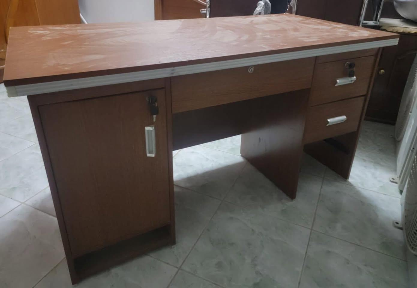 السلام عليكم اخوان الله خلقني لتحدي كافه الغراض المنزليه للبيع والشراء والمراوس جاهزين لتواصل عالمسنجر والواتساب (قادمون بقوه الله) هذا رقمي ***********
