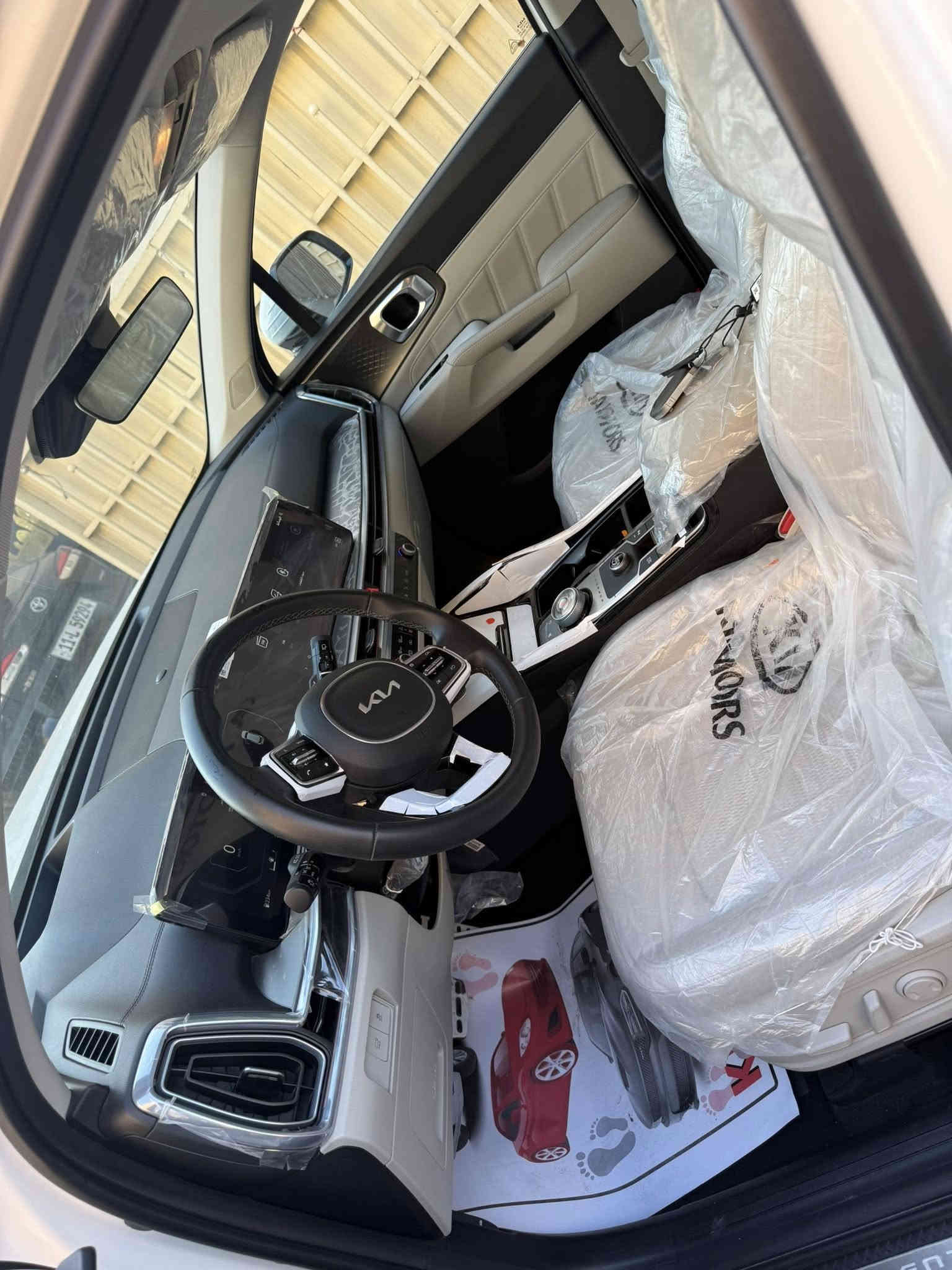 سلام عليكم كيا سورنتو موديل ٢٤ ماشيه 8 الف بسمي رقم بغداد السعر ٣٢٢ ورقه *********** القاهره ام ضمان ويل ٢٠ ذاتيشوب
