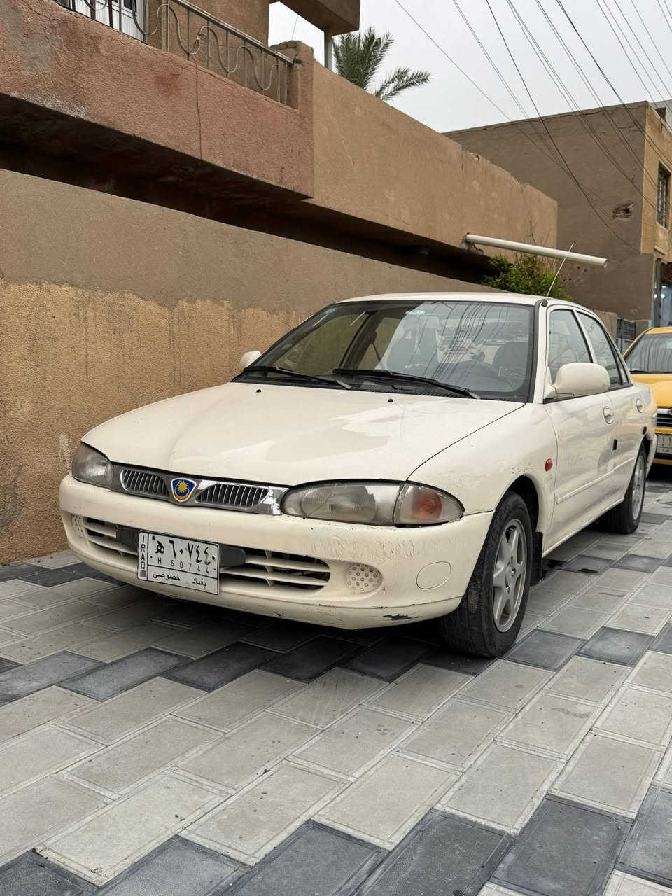 للبيـــع
بروتون موديل 2004 بلاديه بدون صبغ وبدون حادث مال الشركة العامه للسيارات
صدر امامي خلفي تمام محرك نظيف كير مامفتوح كهربائيات شغاله كامله تبريد شغال على وضع الشركه
السعر 55 ورقه
***********
العنوان بغداد حي الجهاد
