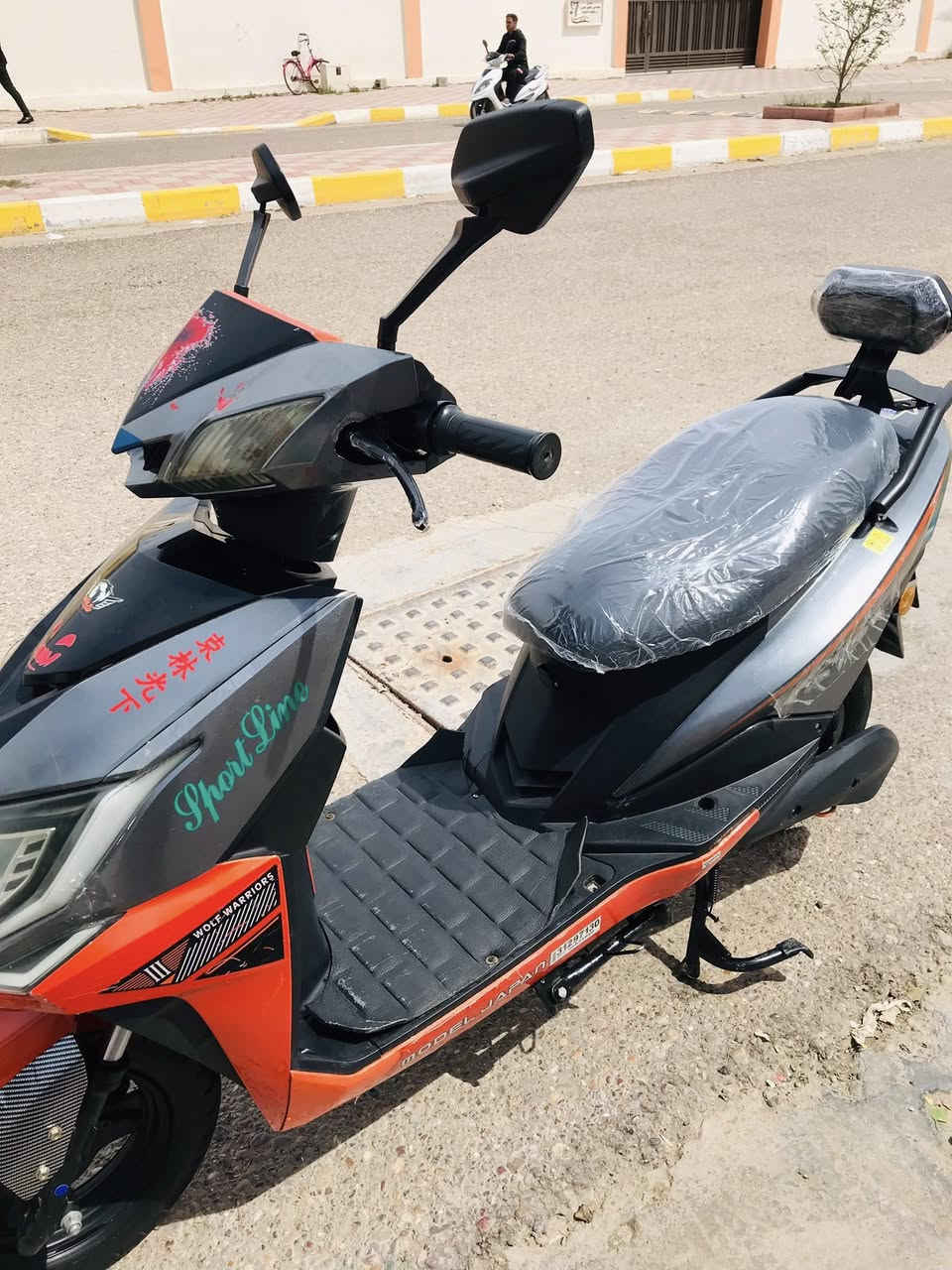 السلام عليكم للبيع دراجه شحن نظيف موديل 2023 السعر 350 وبي مجال 
***********
