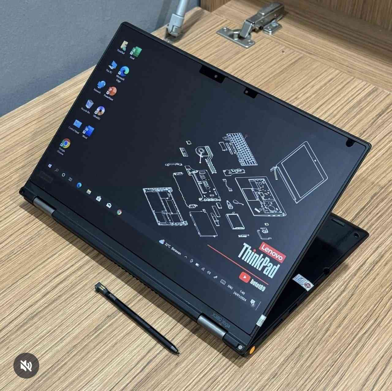 لمس قلاب عندي توصيل
لابتوب Lenovo yoga x390 لمس قلاب 
المعالج core i5 الجيل الثامن
رام 8 كيكا DDR4
الهارد 256 كيكا SSD
كرت الشاشه Intel Uhd 630 حجم 4 كيكا
الشاشه حجم 13.5 انج ضد التوهج دقة fhd 1920x1080 نوع ips لمس قلاب 360 درجة مع القلم الاصلي للجهاز 
باتري ليثيوم 6 خلايا  شحن سريع 65 واط والباطرية ممتازة وشاحن تايب سي 
كامره دقة hd تحتوي قفل فتح وغلق الكامرة 
بصمة اصبع نضام حماية 
 منفذ تايب سي و رام  وhdmi وباقي المنافذ   الحاسبه كلش نضيفه وحلوه
السعر 375 الف


**إذا كنت صاحب هذا الإعلان وتريد حذفه لأي سبب، رجاءا أرسل رسالة إلى الدعم الفني**