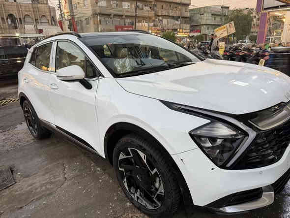للبيع فقط

كيا سبورتج خليجي 

موديل 2023

المواصفات

بنوراما
اربعة انظمة قيادة

 مثبت سرعة

بصمة ابواب 

بصمة تشغيل عند بعد

كراسي كهرباء 

هاند بريك بصمة

مانع تزحلق

كامرة خلفية دوارة

لابت زنون LED +  بك لايت LED

حساسات امامي خلفي

مري شفط + اشاير

تدفئة كشنات + تفئه ستيرن

تبريد بيانو

شحن وليس 

داخل لون بيجي
 
منافذ شحن بالمقاعد

ويل كب 19

سعة المحرك 2.0L 

اوتو هولد توقف ذاتي 

ماشية 29الف كيلو (حقيقي) 

وباقي المواصفات العادية

السيارة رقم بغداد 

السعر / 230 وبيها مجال

التواصل ***********
