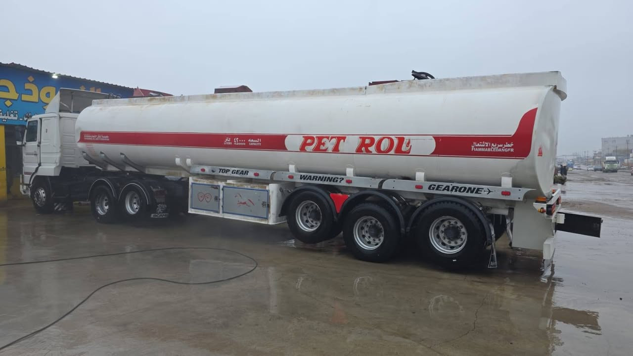 سكانيا موديل ٩٢ حموله عاليه ٤٢٠٠٠ الف لتر محرك ٤٣ كير ٩٠٠ سنكل عضله تانكي جوبليس طخم تاير طوناج جديد سنويه جديد جي بي اس مكانها موصل رقم هاتف *********** / ***********
