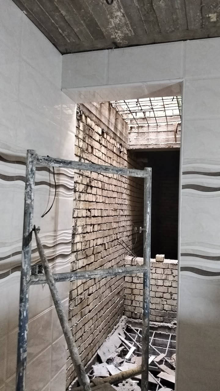 ابو هاني المصري خلفه سيراميك مقيم في بغداد واسعار مناسبه تطبيق درجه اولى ***********
