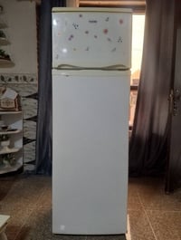 ثلاجة مستعملة • شغالة • باب ما ينسد