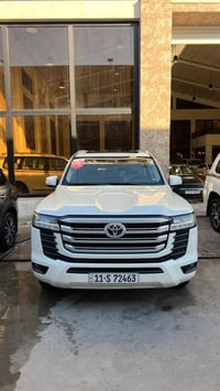 يا الله لاندكروز موديل 2022 ساز اصلي ام ضمان فول مواصفات 1/1 محرك 4000...