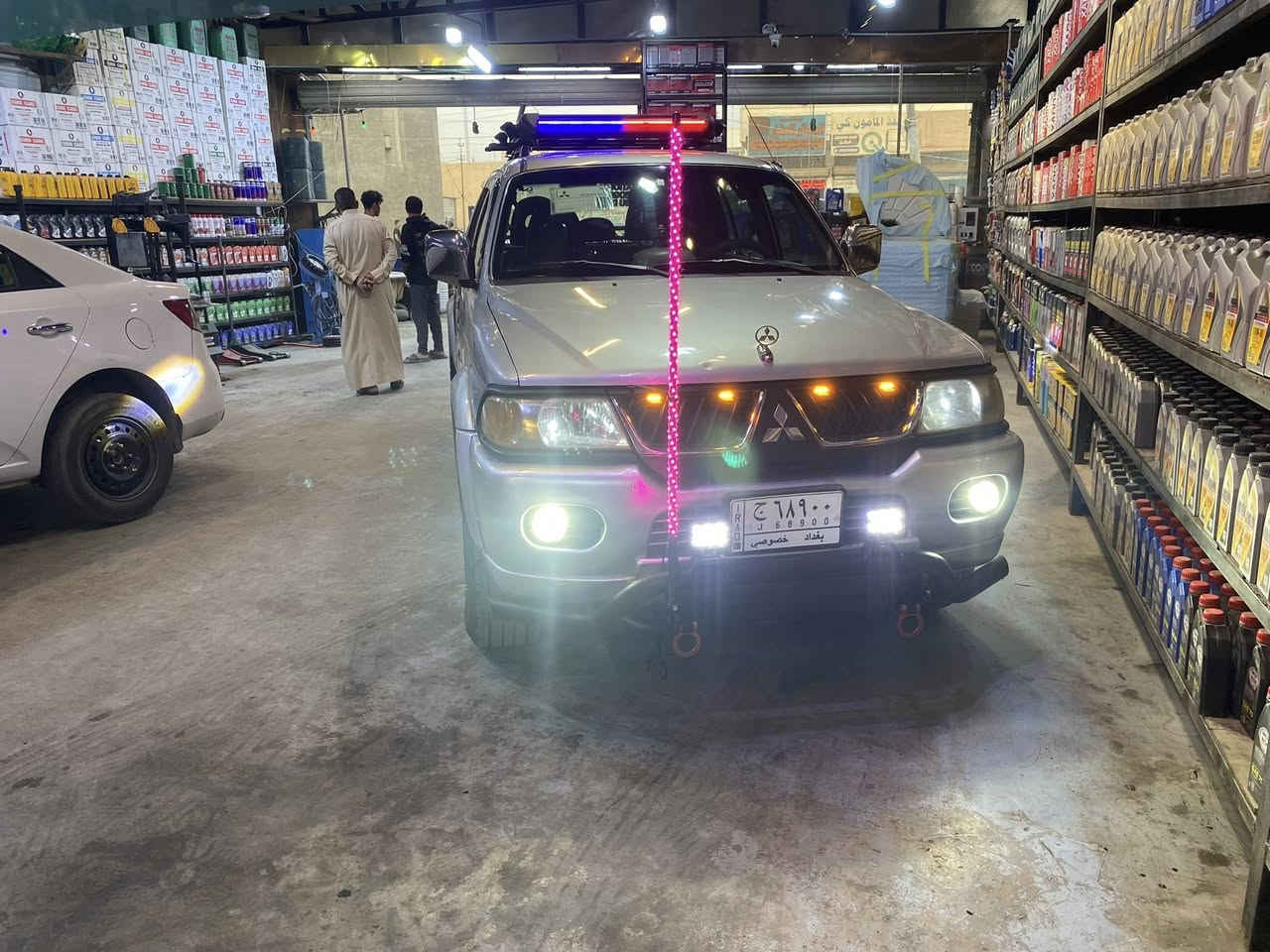 السلام عليكم متسوبيشي نتيفيا 2008 رقم بغداد 3 قطع صبغ السيارة جاهزة مثل ماتشوفون ماعايزة شي ابد ترايك وين متحب عليها إضافات خير من الله وشوف العين مو مثل الصور مكانها بغداد الدورة وعارضها 105 وبيها مجال بسيط


**إذا كنت صاحب هذا الإعلان وتريد حذفه لأي سبب، رجاءا أرسل رسالة إلى الدعم الفني**