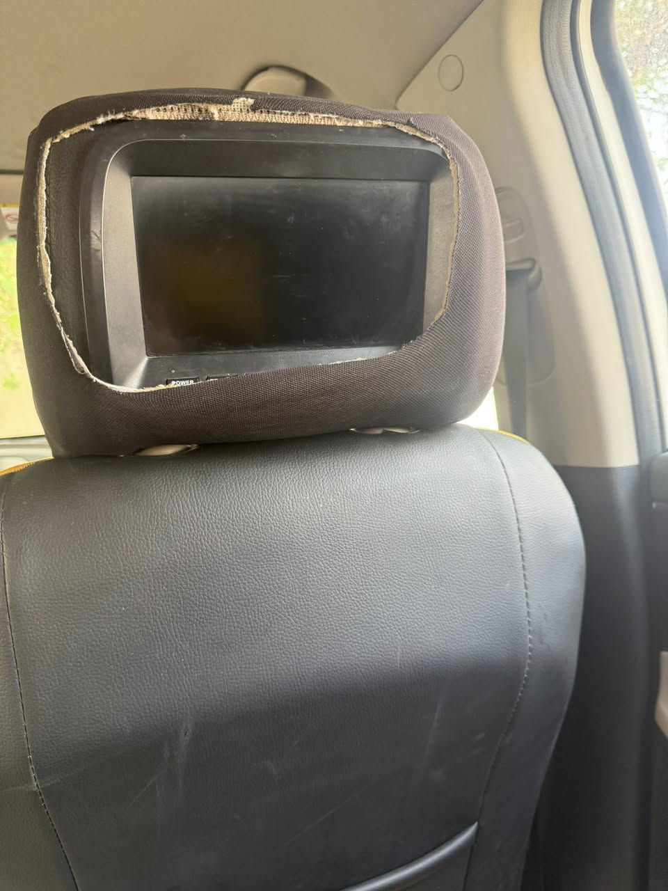 السلام عليكم
*بيع مستعجل *

سورنتو ١٧ 

خليجي ٦ سلندر 

بصمة وسويج

مراية شفط 

كامرة مزروعة 

٣ شاشات 

حساسات 

مواصفات السورنتو كلها 

نضيفه مال جناي 

ماشيه فوك ٢٠٠ الف 

*سونار موجود مع الصور *

مبدل كازگيت مو عندي عند اللي قبلي بالوگالة 

ع كد اقل الشبر بارد بالباب الخلفي للعبري ما مبين اصلا 

مكان السيارة ميسان العمارة 

السعر ٢٠٠ 

***********
