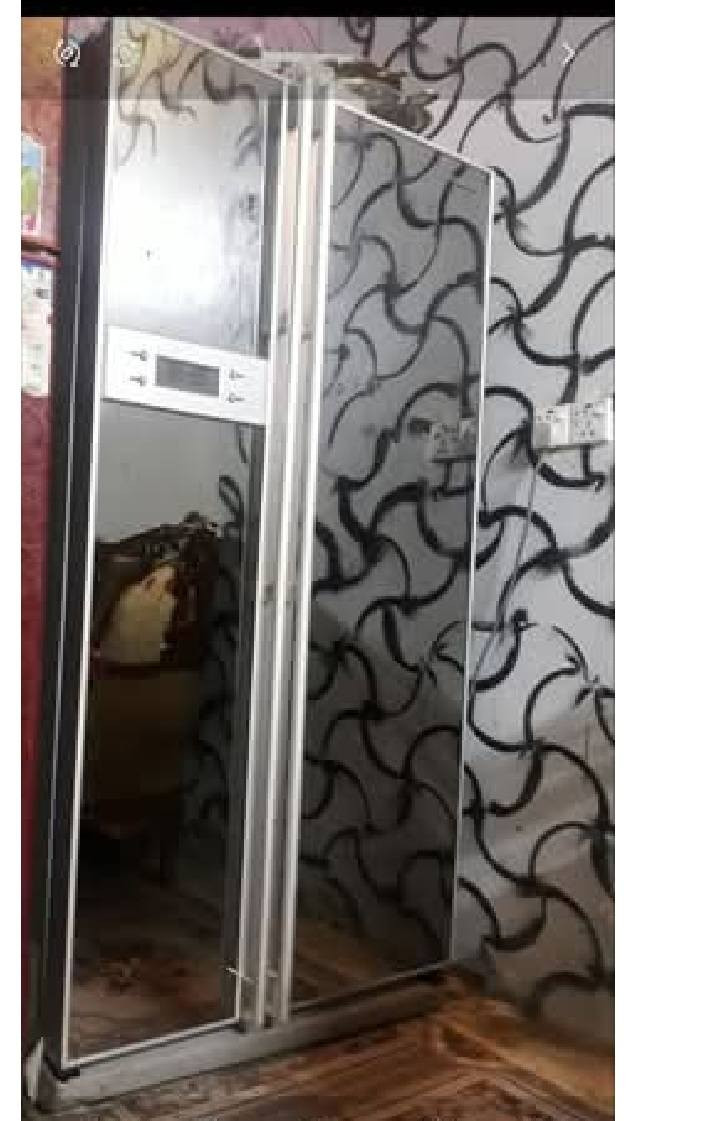 اغراض للبيع. كوت حي الحكيم قرب افران المرتضى ***********
