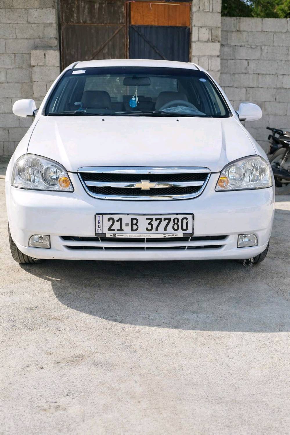 اوبترا  2011  رقم جدي لون ابيض رقم سليمانية باسمي سنوية  وهزة وبراد جديد  محرك وگير شرط
 تبريد وتدفئة
كير اوتوماتيكي
مكفولة من الضربة والصبغ بيهة بس بارد وشبر كارت بالسقف
شاشة ايباد تحكم استيرن جام كهربائي تحكم مرايات كهربائي سيارة نضيفة مال بيت ماشية 167 الف 