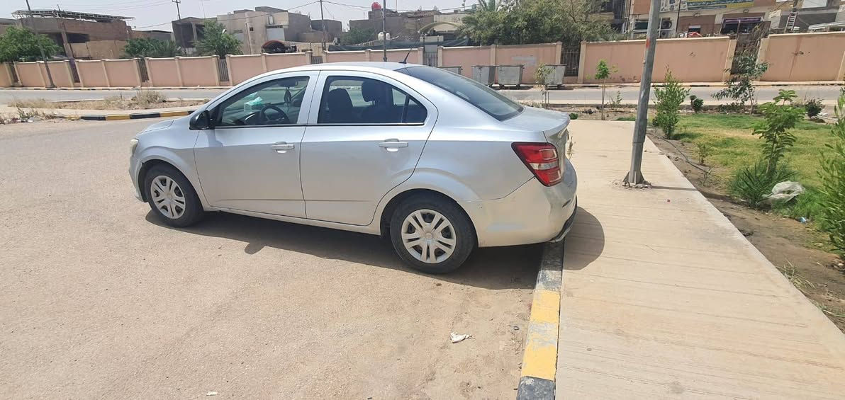 للبيع افيو سونك موديل ٢٠١٧ ماشيه ١١٣ الف سياره نظيفه بيهه فقط باب عالبارد سعرها ٦٥ )مكانها النجف للاستفسار ***********
