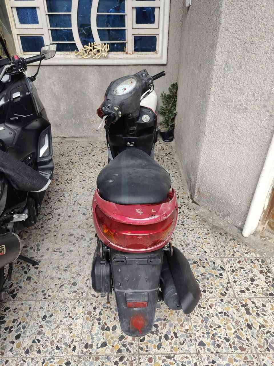 السلام عليكم
درجة بريز بغبغاء نوزل لايت عالي 
دراجة احله من صور جديده 
كفاله بس الكفر الامامي 
مصبوغ اثر الجراد 
مكينة جديده 
كهربائيات شغلاله شلع 
مكينة ماتنسمع 
السعر 850 
مكان العبيدي تواصل ***********
