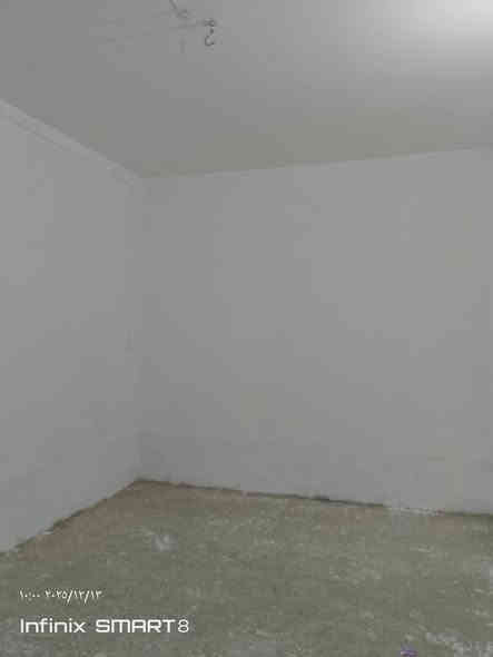 عروض اليوم دار الايجار المساحة 120م بناء غرفة وصالة  وصحيات ومطبخ  سعر الايجار 200الف عدا الماء والكهرباء  حي ميسان قطاع 31على ساحة الاستفسار الاتصال على الرقم التالي *********** او مراجعة مكتب المصطفى قرب مؤكولات السلطان
