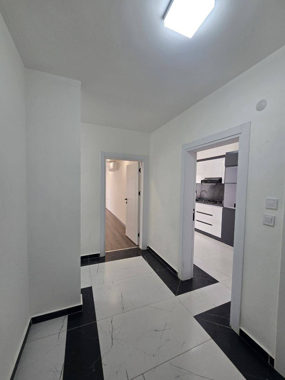 شقق للإيجار – أبارت فيلا في مجمع فلوريا سيتي
ثلاث غرف نوم وصالة
المساحة: 146 متر مربع
الموقع: طريق كوية – مقابل ماكسي مول
سعر الإيجار: من 400$ إلى 500$
سعر الخدمات مع كهرباء 24 ساعة بلا حدود: 150 ألف
للاستفسار *********** أربيل, العراق
