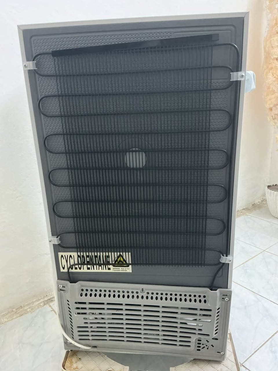 ثلاجة جديده شرط التجميد واحد قدم سعر 120وبيها مجال بسيط


**إذا كنت صاحب هذا الإعلان وتريد حذفه لأي سبب، رجاءا أرسل رسالة إلى الدعم الفني**