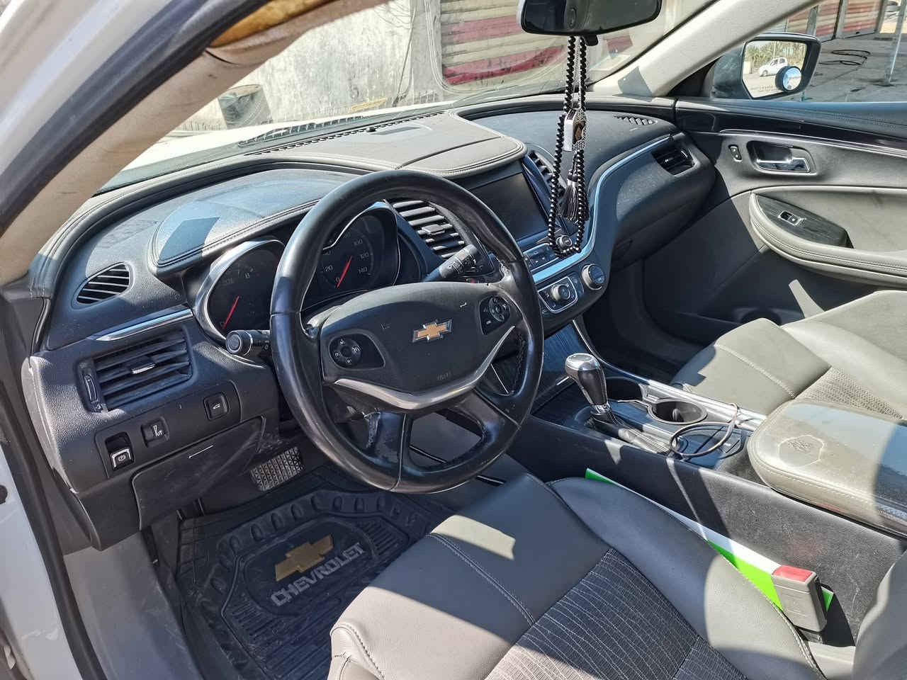 السلام عليكم امبالا 2016 
حادث بابين وجاملغ وبيها صبغ ابيع احزام سياره جاهزه تخم تاير حداديه 
تخم ابك اصلي 
تخم مجول
تخم نوزل 
فيت بم Gm
المكان كربلاء 
طريق نجف كربلاء 
السعر 110 وبيها مجال
***********
***********
