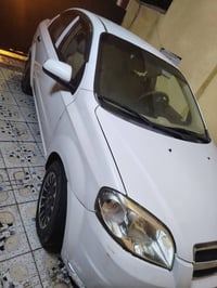 سيار افيو موديل 2011 وارد خليجي مفتوح مبدل جاملغ واحد وضربه بجنطه من ل...