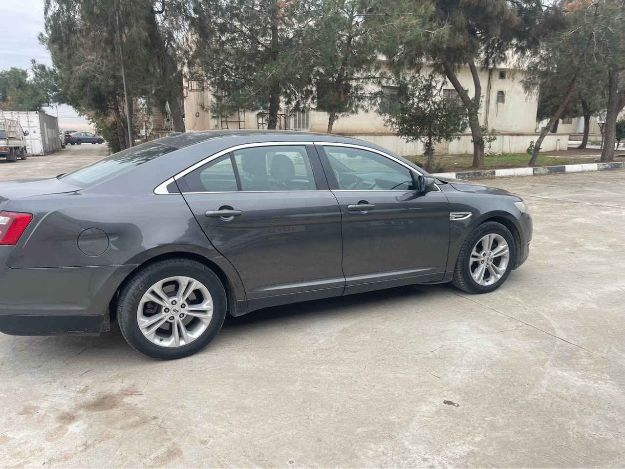 ‎فۆرت تۆریس ٢٠١٧ سەیارەكی هەتا برێی پاكو خاوێن و بێ مەسروفە گێر مەكینە تەبرید تەقەورەقە بەشەرت تەحویل بەشەرت وەكو سبوغ ٢ پارچەی سبوغە 
‎رقم:***********
‎سحر:114 أربيل, العراق
