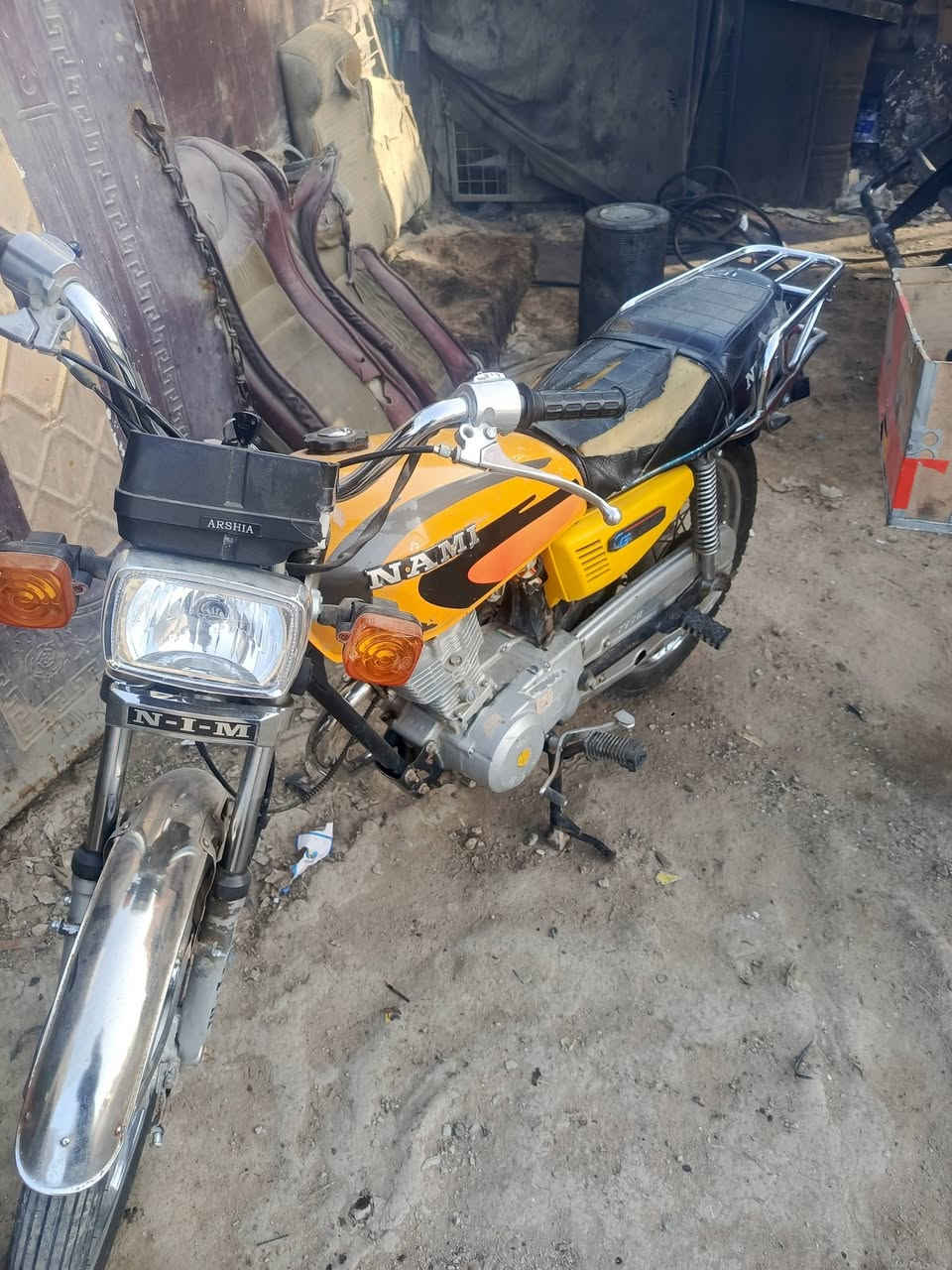 السلام عليكم اربع كير موديل 23 اوراق اسكنر السعر 400وبيه مجال لاستفسار ***********
