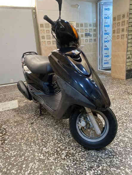 سلام عليكم دراجه بريز اكزز ياباني خطين جاهزه من كلشي مكينه مامفتوحه كهربايات كلهه شغاله الدراجه نضيفه وجيب فيتر وتعال افحص براحتك العنوان بغداد العبيدي للاستفسار ***********
