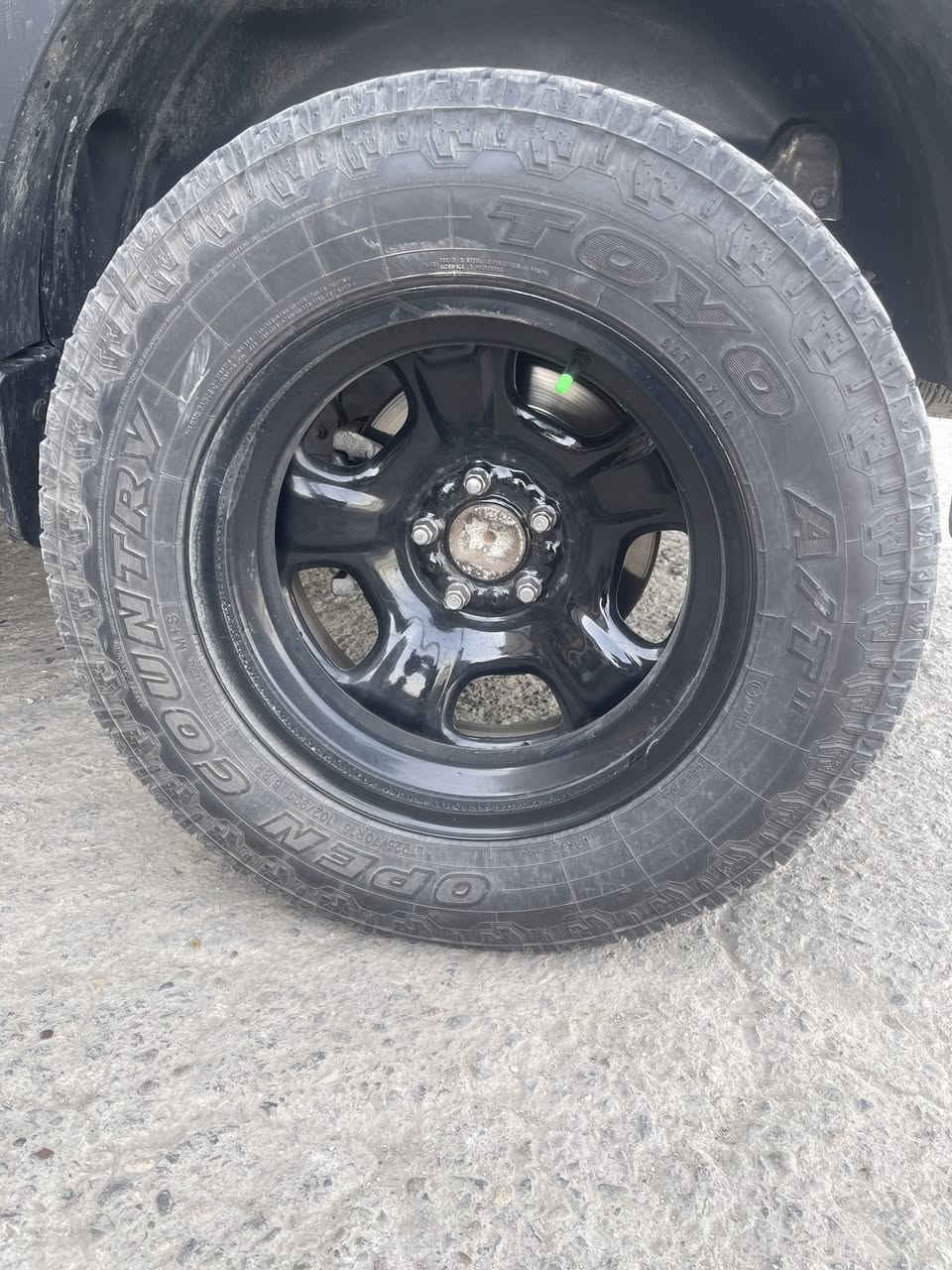 السلام عليكم ويل وتاير نضيف جداً جداً حجم ١٦  5 ستد للبيع


**إذا كنت صاحب هذا الإعلان وتريد حذفه لأي سبب، رجاءا أرسل رسالة إلى الدعم الفني**