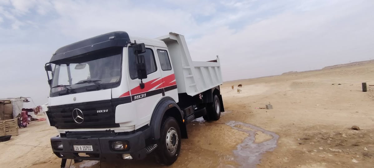 السلام عليكم كرواتي 94 محرك 25 جير 25 سياره مذيله سعرها دفترين و25 ورقه***********
