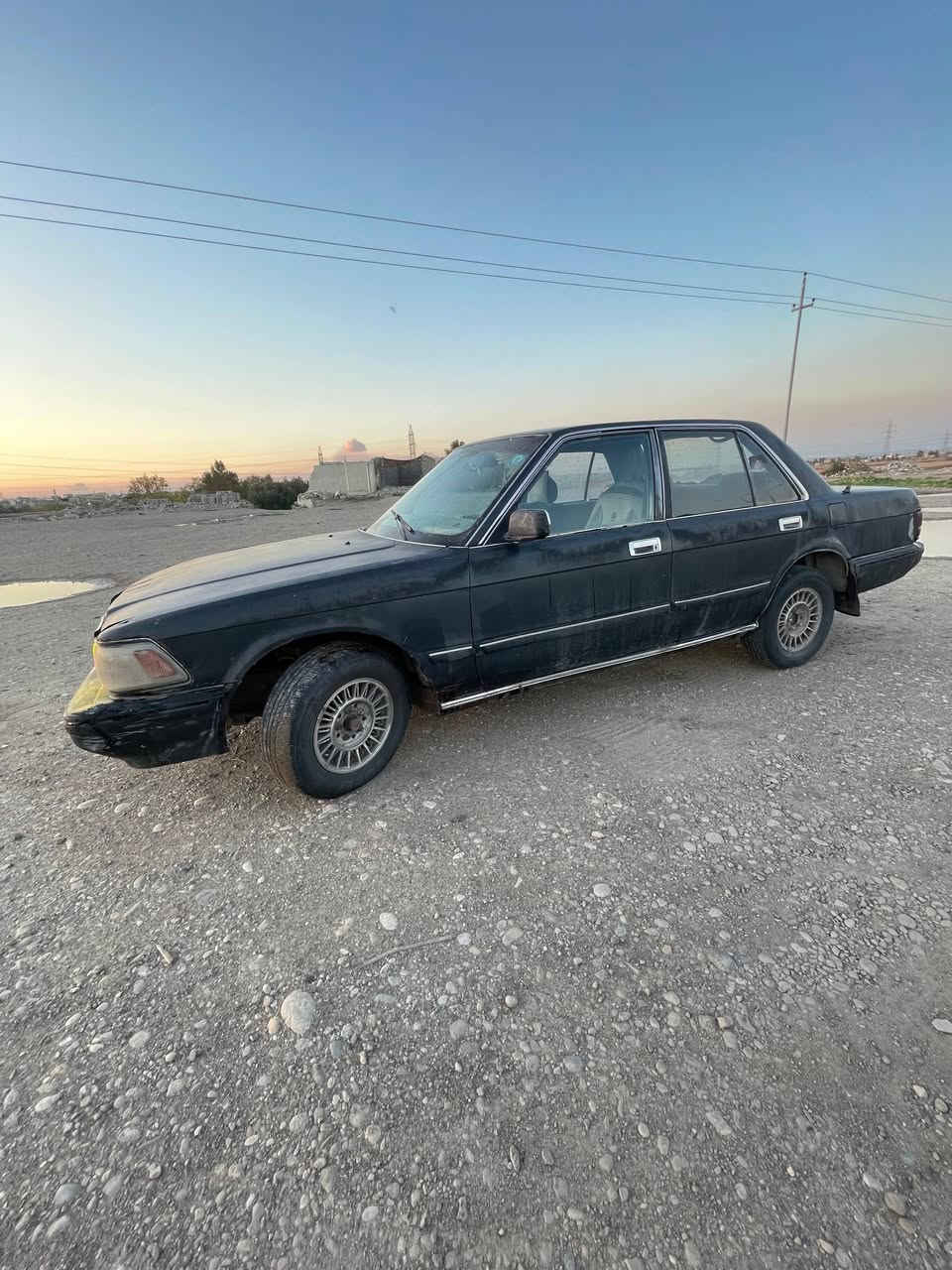 سلام عليكم للبيع سيدان موديل 88 محرك ملكه 3000 كير اكسل بالشرط صدر امامي خلفي كله جديد الكير قبل شهر شاده جديد سياره عوزها سمكره وصبغ ميكانيكها جاهز على 24 حبايه سعرها 25 ورقه وبيها مجال مكانها كركوك الحولي مكلف بالنشر وهذا رقم راعيها ‏‪0775 311 7630‬‏
