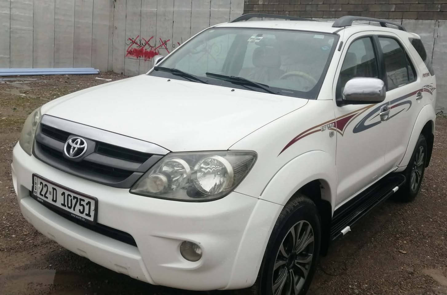 فۆرچنه‌ر مۆدیل ٢٠٠٨
مه‌كینه‌ی بس قه‌باخی كراوه‌ته‌وه‌ 

بۆیاخی نیه‌ تۆزیك كارتی هه‌یه‌ 

سه‌نه‌وی تازه‌یه‌ و به‌ناوی خۆمانه‌وه‌یه‌

سه‌یاره‌یه‌كی جوان و پاك  ماوه‌ته‌وه‌ 

سعری ١٧٥ گه‌لا معامه‌له‌ 

***********
