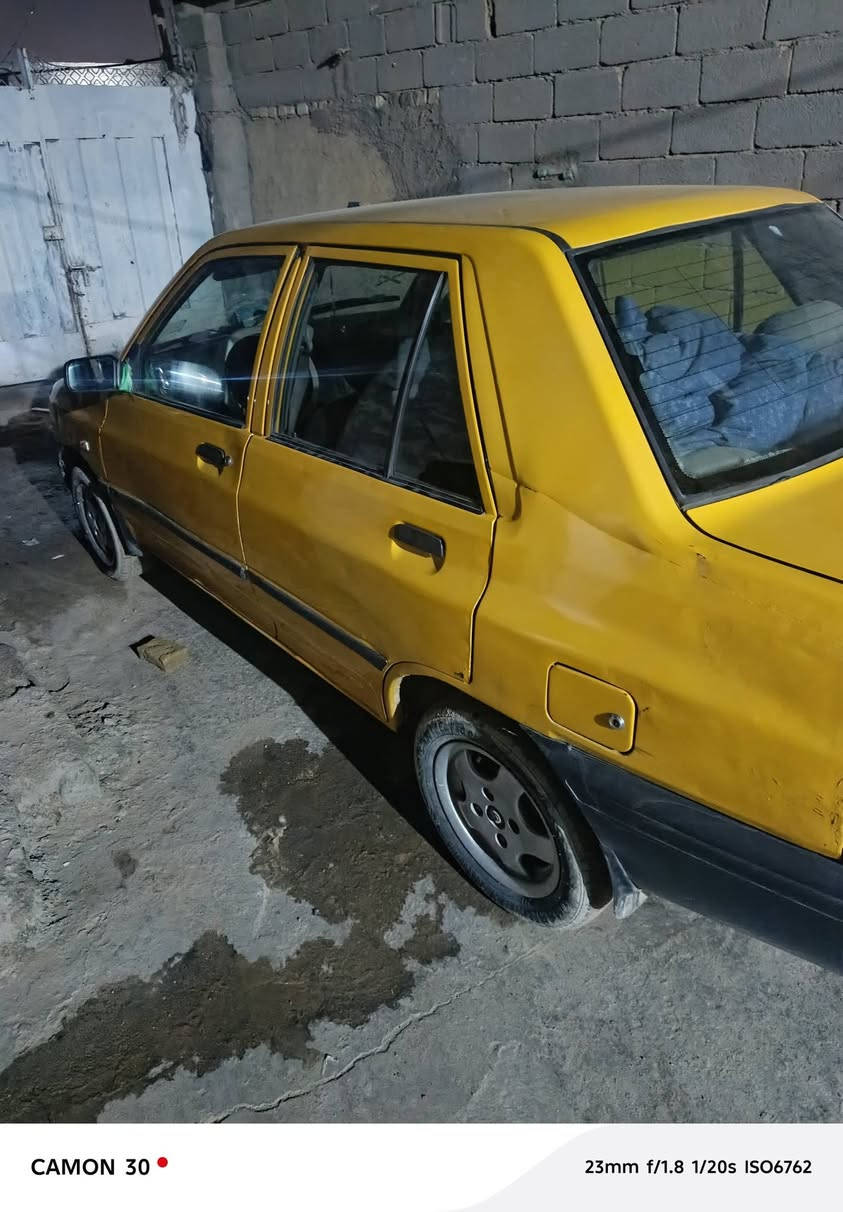 السلام عليكم 2018للبيع السياره نضيفه مال جناي تدفائه وتبريد شغال دوشمه نضيفه حادثها جاملغ وبنيد السعر 
35وبيها مجال حك الجيه الشري هاذا رقمي***********
