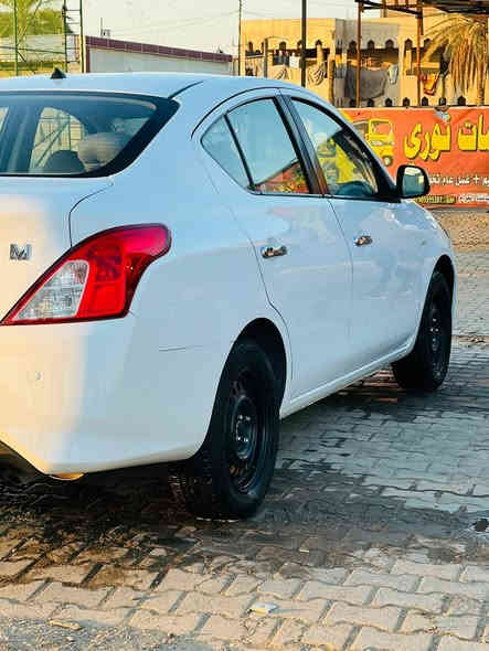 السلام عليكم سني هندي مديل 22 
شرط بليته زركه كفاله عامه السياره 
ماشيه 37  باسمي رقم جديد سنويه جديده هزه جديده 
كير محرك تبريد صدر كفاله عامه 
شاصي لغد بدنا كفاله عامه شرط الفحص وين ميعجبك 
مكاني بغداد حي الجهاد السعر 
119 وبيه مجال بصيط 
***********
‏‪***********‬‏
