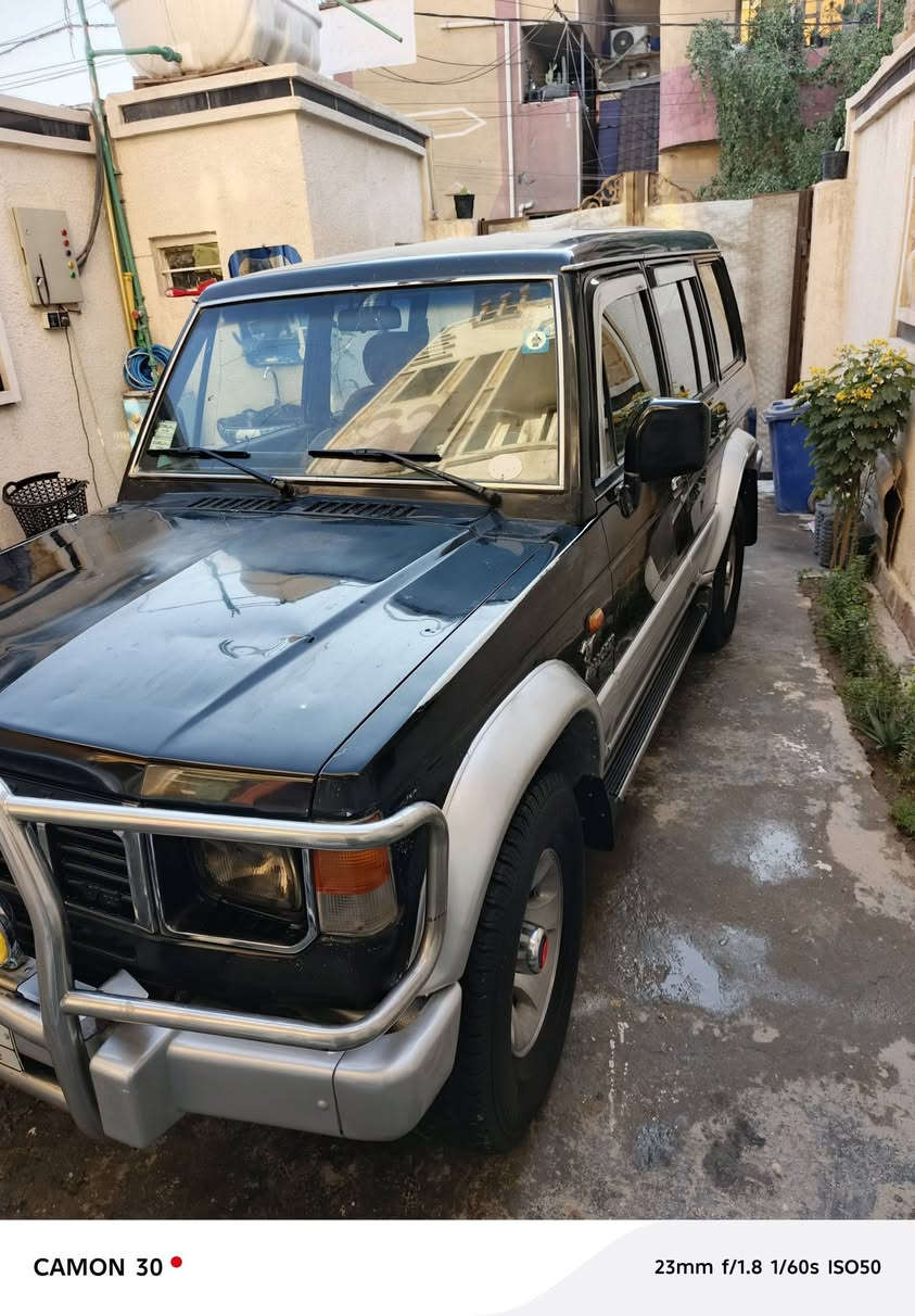 سلام عليكم كالوبر للبيع موديل ٩٦ رقم بغداد نكليزي  بسمي محرك ابلادي بانزين كير او تماتيك سياره مكفوله من ضربه وصبغ بس لكفرات مصبوغة دوشمه جديده تخم تاير كهربائيات كلهة شغاله نقص تبريد عاطل شرط التحويل مباشر عنوان بغداد مدينه الصدر رقم *********** سعر ٥٥ وبيهة مجال قليل حك الجيه
