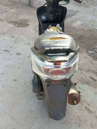 جي فور كايمه للبيع ب150 كلها شغاله الكهربأيات 07828288127