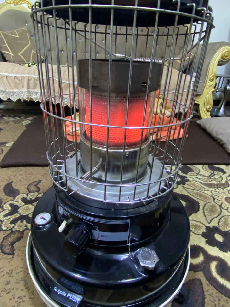 للبيع كرونه حجم الكبير استعمال اقل الشهر ابيع بسبب بطاقت النفط ماعندي اخذتها 250   الف وبيعها 125 الف بالعافيه الي ياخذها ***********  بي واتساب مكاني الدورة
