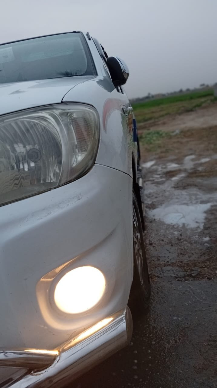 سلام عليكم من رخصت مدير لكروب تيوتا هايلكس موديل 2010سيارة بيهة تنقيصها ولباقي كير كشر شواصي كفالة مواصفات مرايات شفط كامرات امامي خلفي ويال كب دواسات سعر 155قفل رجائن لموشراي لايكسر بيهة ‭0783 264 0615‬
