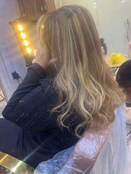 صالون حلم بيوتي 
عروض نار وشرار
حفافه7
تنضيف بشره 10
قص وشسوار15
تنضيف قدم7
تاتو كل انواعه40
صبغ شعر15
تخصيل35
تسريح 50الف
تبيض ونضاره 50
الدوره ميكانيك قرب ورشة علي انفنتي 
رقم الهاتف***********
