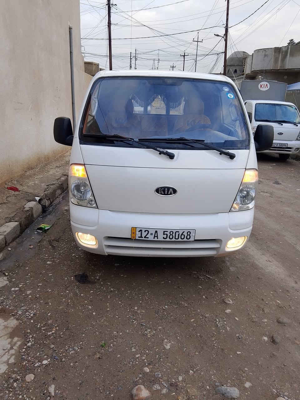 سلام عليكم للبيع كيا 2700 موديل 2012 رقم نينوى مصطره جديد ماشيه 188 بدون ضرر ولا صبغ محرك وكير شرط شاصي شرط سياره جديده شرط التحويل السعر (113) مكاني موصل*********** /***********
