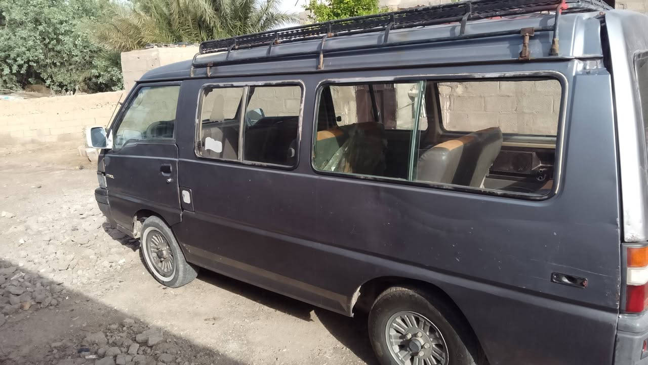 سلام عليكم 
 للبيع سياره كيه هونداي سنويه موديل 92  گشر وكير خير من الله  مكينه تنقص مكان السياره واسط   استفسار اتصل على الرقم *********** بي واتساب
