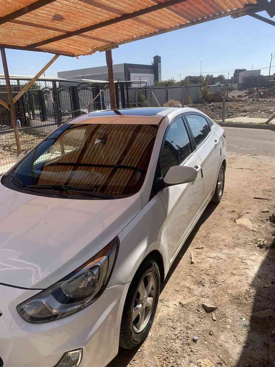 السلام عليكم
للبيع هونداي اكسنت خليجي موديل 2012  ماشيه ٢٠٠  الف km جرس 120 يشتغل محرك 1600 دوش سلايت رووف تحكمات شاشه كامرة خلفيه  ويل كب تحكم ستيرن كير ومحرك مكفولات السياره تبريد ثلج تخم تايرات جديد باتري جديد 
بيها ضربه بالجاملغ الخلفي وبيه ملاحظة بسيطه  ويراد اله صدر  باسمي الرقم الدولي 
 مكان السيارة بغداد السيديه متواجد فقط وره الساعه ٥ العصر 
 السعر 93 ورقه وبيها مجال بسيط
 السياره حلوة وناعمه وبالعافيه عل الي ياخذها
للاتصال :- ‭٠٧٨٩ ١٢٠ ٧٦٠١‬
