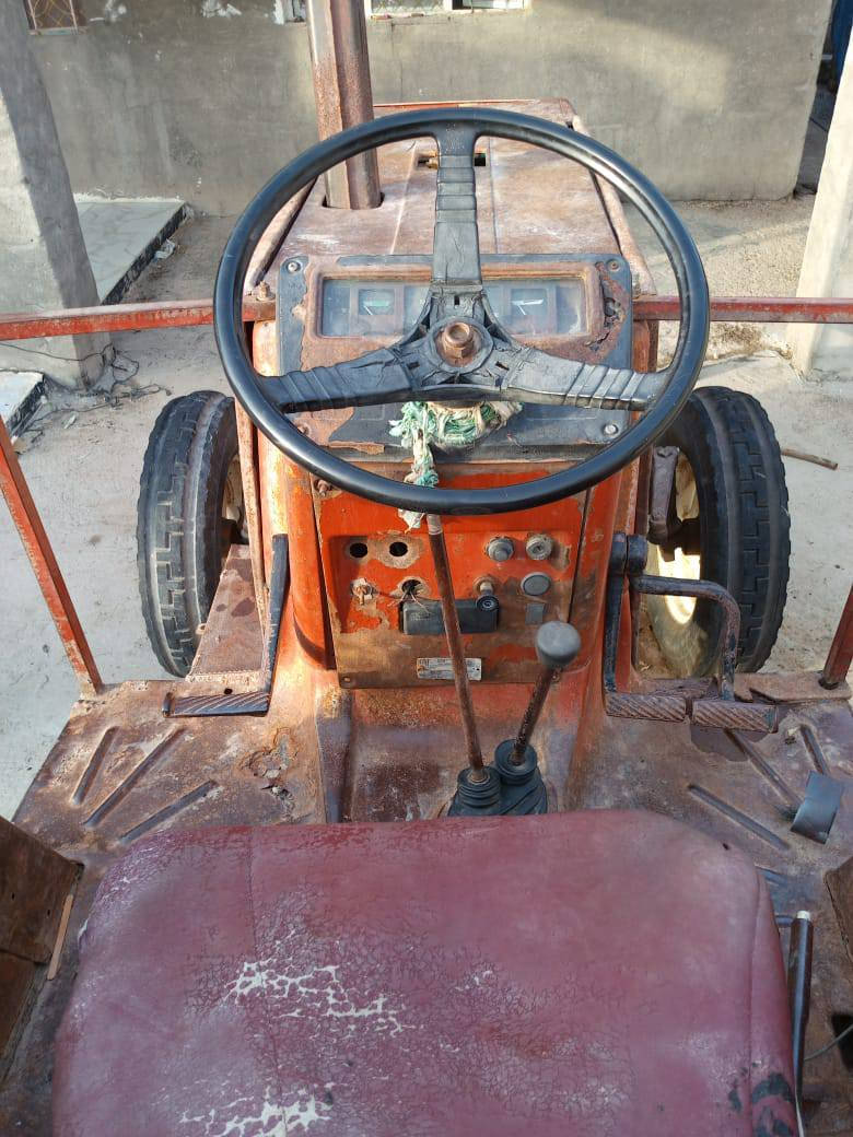 للبيع فيات موديل 82 رقم بابل الماني مكان واسط الصويرة استفسار عله هاذه الرقم ***********
