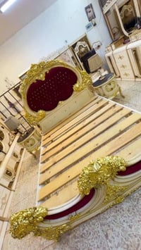 غرفه مصريُ بسعر ممتاز اي استفسار وتساب 07779891367