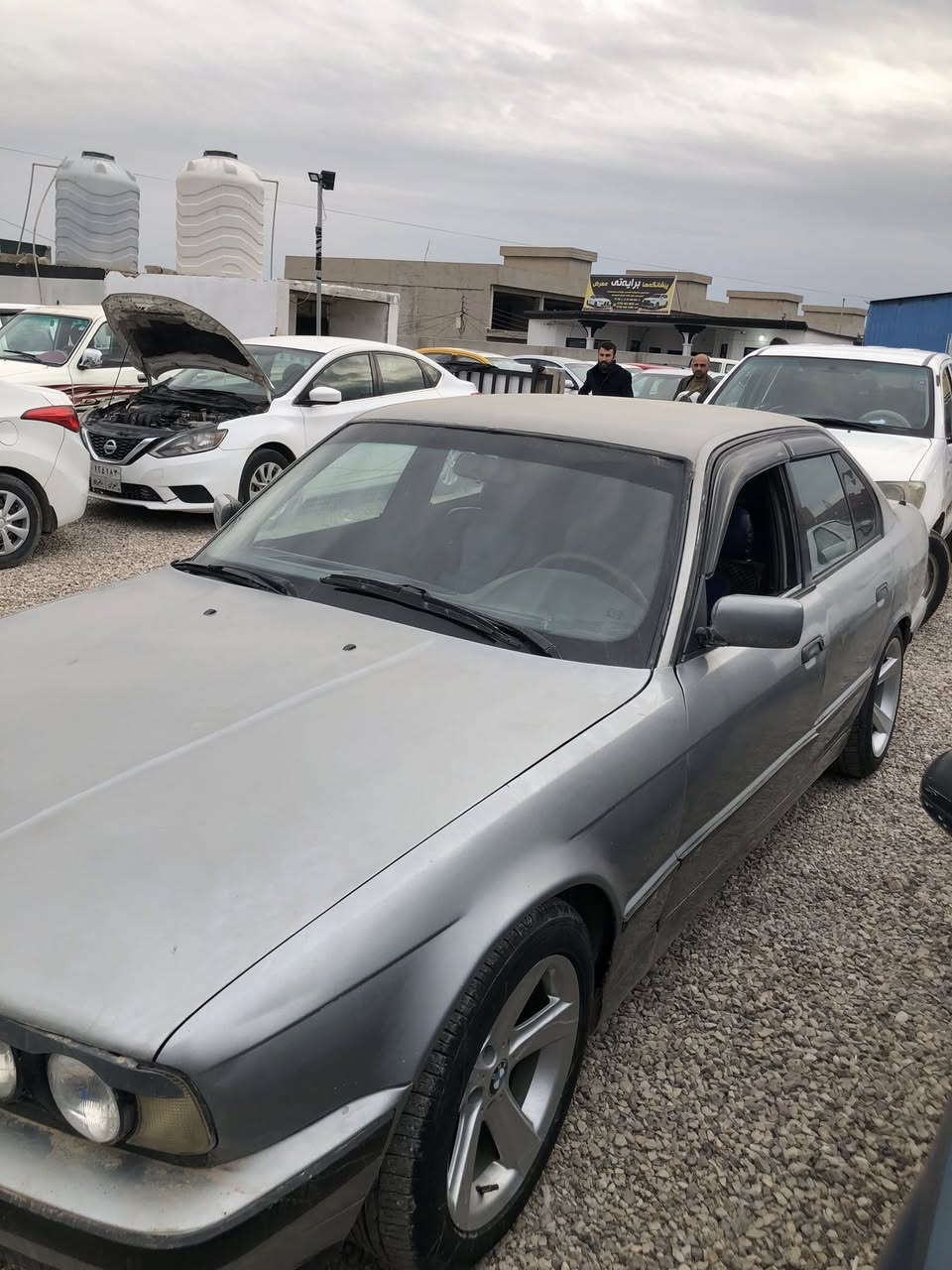 بي ام 1989
حجم 530  كير عادي 
محرك جديد 
كير و محرك كهربائيات بشرط
تحويل والوكالة بشرط 
ويل هامان 
تايرات جديدة 
رقم نينوى
سعر 33 
***********
