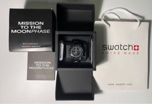 ساعة من ماركة اومكا Omega x Swatch MoonSwatch وارد اوربي
تحفة فنية

تصميم مستوحى من سطح القمر والأرض

مكينة كوارتز ناعمة ستوبوج (جميع السناتر شغاله)

المينا رمادية محببة تعكس شكل التضاريس القمرية

فول لامينوس ارقام واميال

مؤشر مراحل الأرض شغال يظهر الأرض بألوان خاصة والمحيطات تتوهج تحت ضوء UV

مؤشر مراحل القمر شغال 

هيكل من مادة Bioceramic (خليط بين السيراميك والبلاستيك الحيوي)

 سير قماش VELCRO مختم

زجاج معدني مقبب ضد الخدش

مقاومة ماء وغبار 

السعر 35الف مع توصيل والملحقات


**إذا كنت صاحب هذا الإعلان وتريد حذفه لأي سبب، رجاءا أرسل رسالة إلى الدعم الفني**