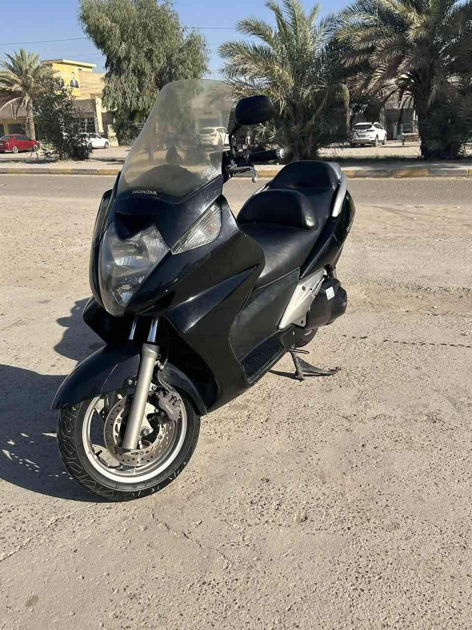 السلام عليكم سلفر ونج 400 دراجه كفاله ممفتوحه بلاديه  دراجه منضومه زنون كامله   دراجه شلعه معدل نعومه لاتبخير لاتنقيص لاصوت مابيها نقص معايزه ايشي ادامه كامله سويتها البارحه دهن جديد بلكات اصليه بانزين محسن كله بس شغل وطلع مكاني بغداد ***********
