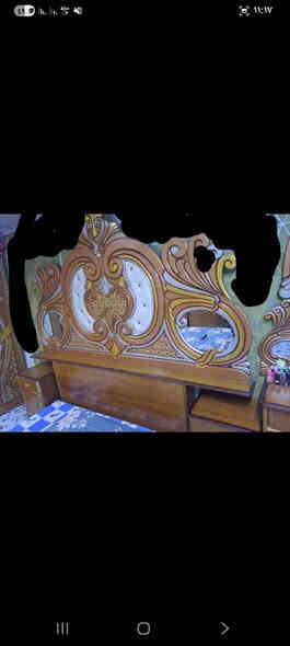 غرفة عراقية سوكية مستعملة قليل نضيفة موضح كدامكم بالصور عارضها ٦٠٠ وبيها مجال مكاني بغداد للأستفسار *********** ابو هدى
