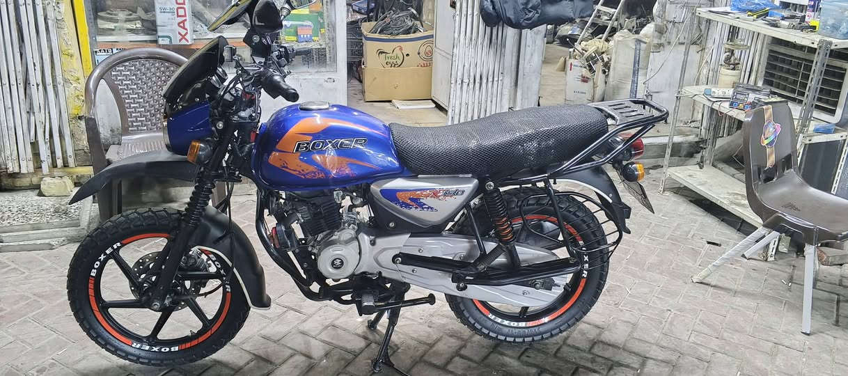 سلام عليكم لبيع بوكسر 2023 دراجه جديده بمعنه الكلمه
ماشيه 16 الف دراجه خير من الله مرقمه لوحه وسنويه 
تاير امامي خلفي اصاليات مبدلات باكستاني خط ويل منضومه زنون قاعده تلفون +شاحنه تلفون وتقيص الامبيريه جامه ضد الهوى دوشمه الكشن تحويل ثاني يوم مشروع وطني بسم صاحبي مكاني بغداد ***********
