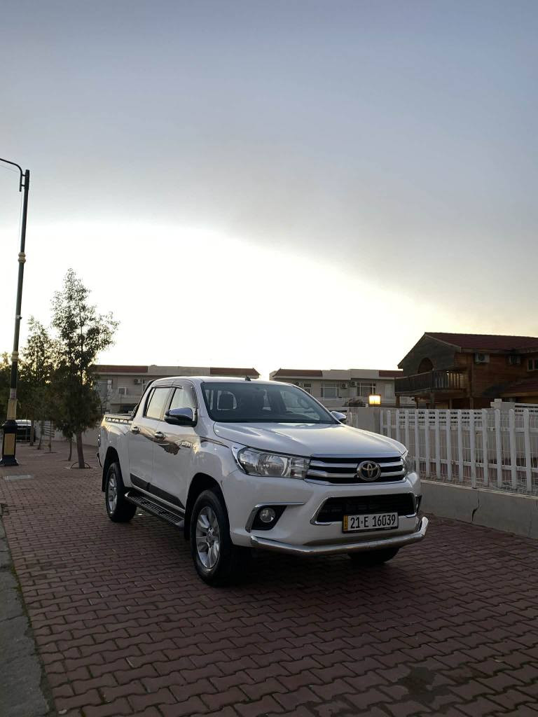 تۆیۆتا هایلۆکس ٢٠١٦
سیدنهرۆ دەبڵ ئەکسل
گێر عادی
گێرو مەکینەی بەشەرت نەکراوەتەوە
یەک پەلە ساردی هەیە
سەیارەکە زۆر پاک و جوانە بێ عەیبە ماڵی دۆستە
شاشە و کامێرایە 
هۆکی پێش و دوای پێوەیە
سەنەوی تا ٢٠٢٨ تازەیە
٢١٩ هەزار ڕۆشتوە
نرخی ٢٣٩ گەڵاو معامەلە
*********** السليمانية, العراق
